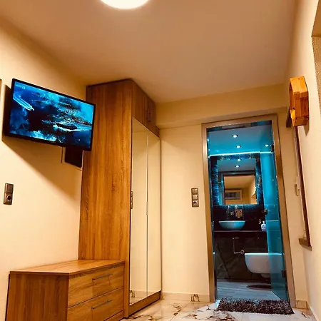 Marble House Apartmán *